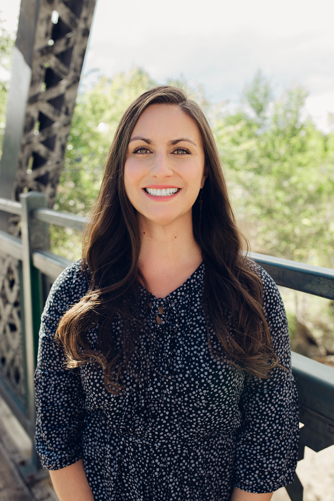 Stephanie De la Torre new client liaison